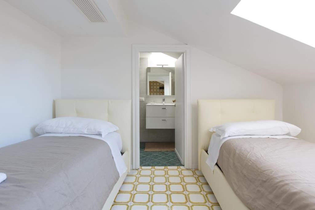 Apartment Vittoria Terrace Penthouse At The Spanish Steps *