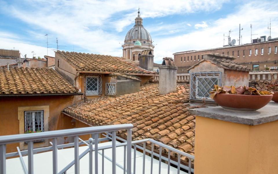 Vittoria Terrace Penthouse At The Spanish Steps Apartment