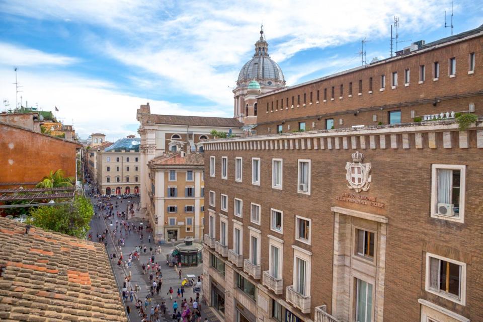 Vittoria Terrace Penthouse At The Spanish Steps Apartment *