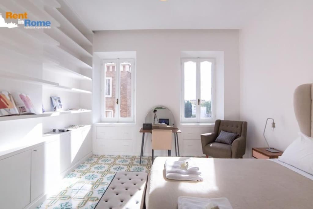 Apartment Vittoria Terrace Penthouse At The Spanish Steps *